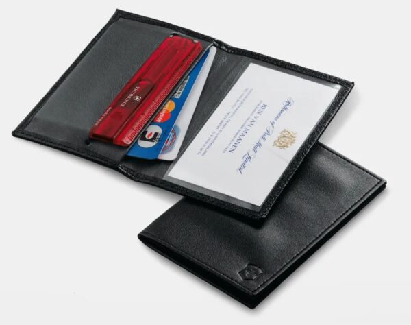 Victorinox Swiss Card Pouch Black Leather holds credit cards etc - Image 2