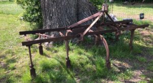 Grey Ferguson 9 tine Fixed Leg Cultivator