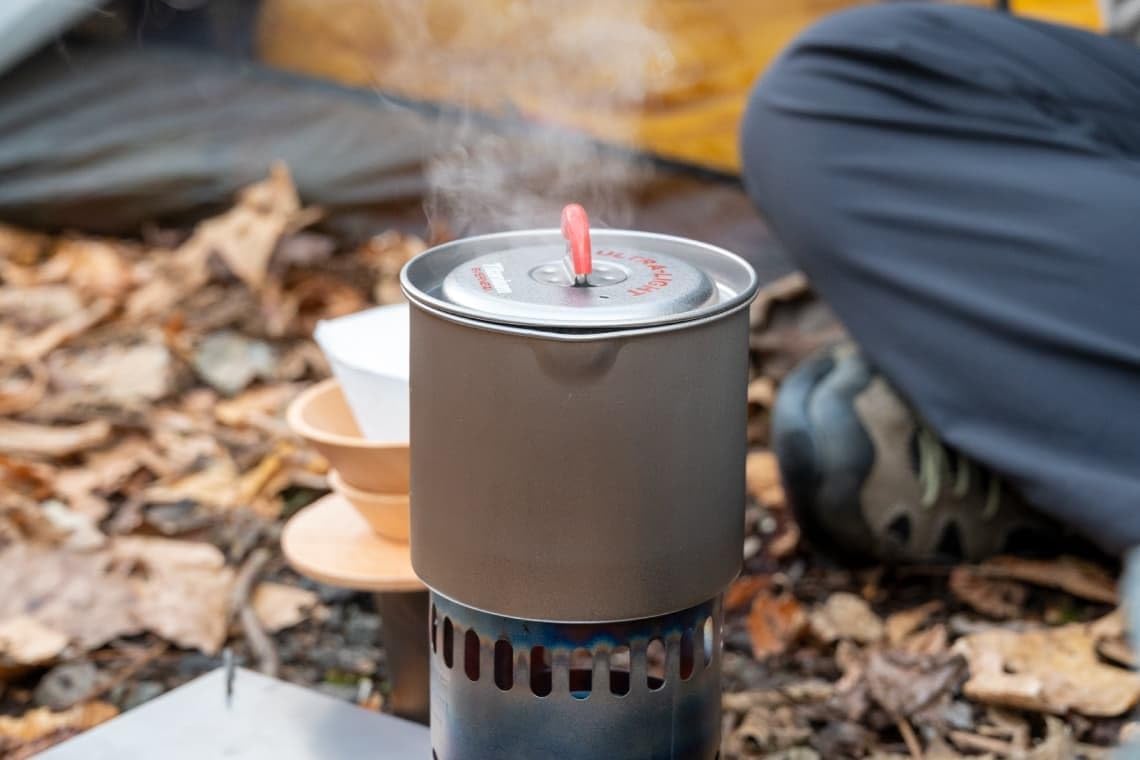 Evernew 900ml Titanium Lightweight Camping Mug Pot with Folding Handle - Image 7